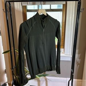 Lululemon sweater-like 1/4 zip